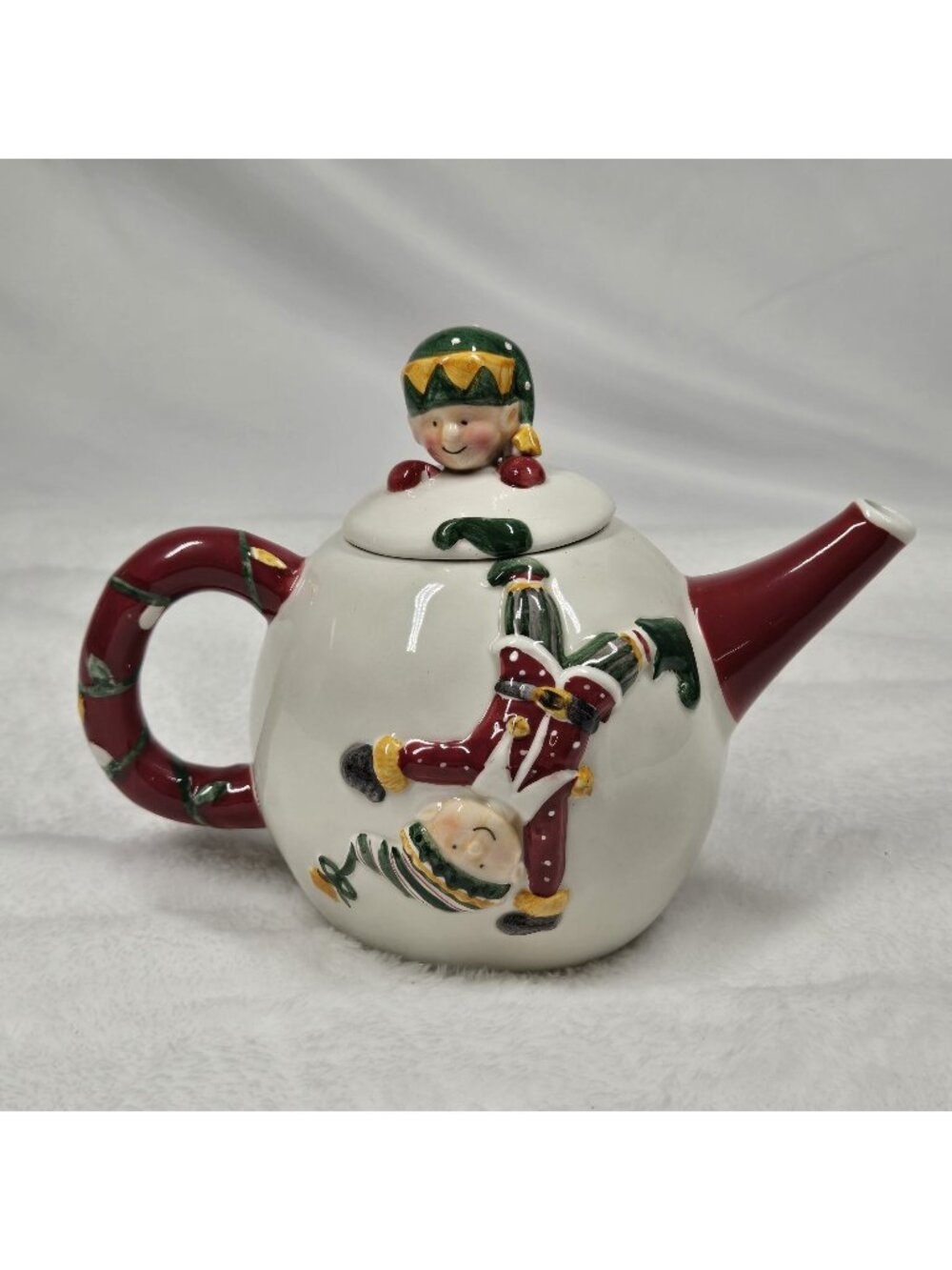 Sakura ELF Ceramic China Tea Pot Christmas Teapot Round Holiday 5 3/4"